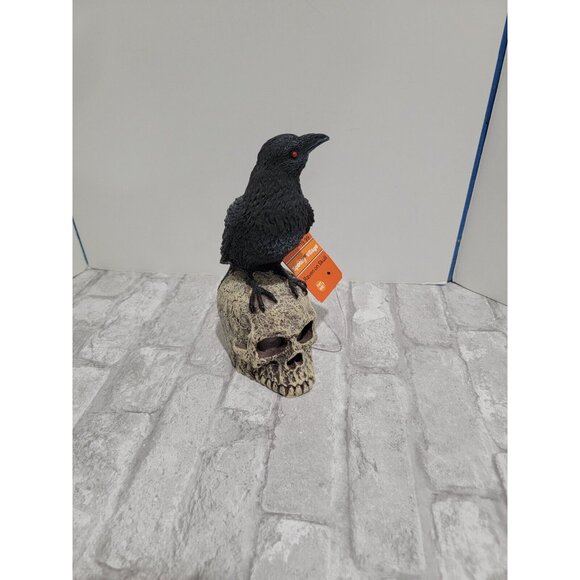 Raven on Skull LED Illuminated Eyes 9" Tall Spooky Village New Home Decor - Picture 8 of 12